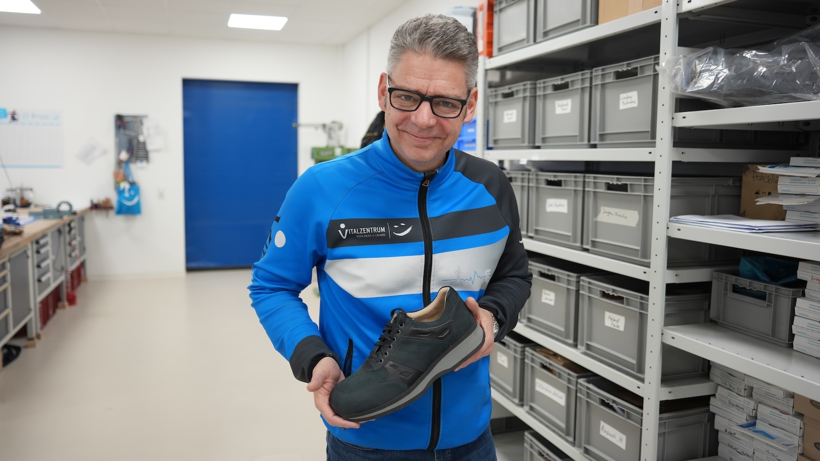 Maßgeschneiderte Mobilität: Wie Orthopädieschuhtechnik im Vitalzentrum Menschen wieder in Bewegung bringt